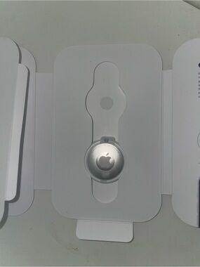 Apple White AirTag New Unused